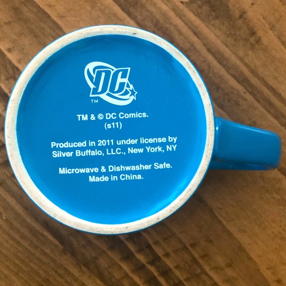 DC Comics Wonder Woman Mug ~ NWOT - Picture 4 of 4